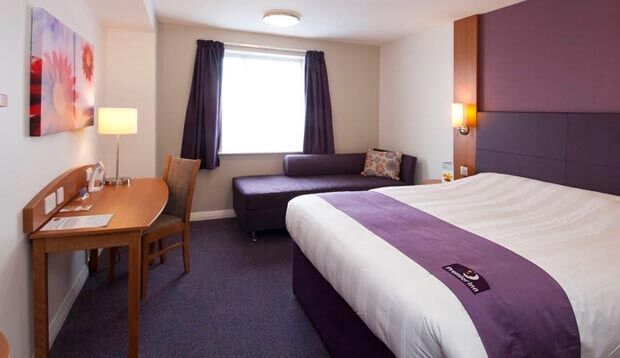 Premier Inn Bicester Exterior foto